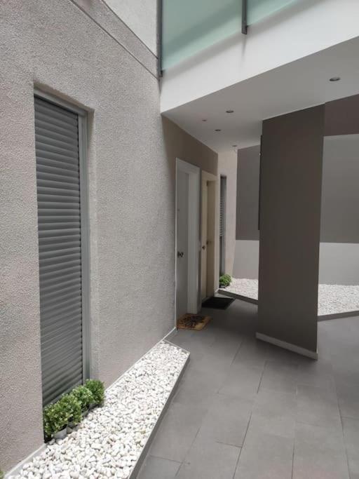 Moderno Apartamento Con Parking,Tarrassa, Barcelona テラサ エクステリア 写真